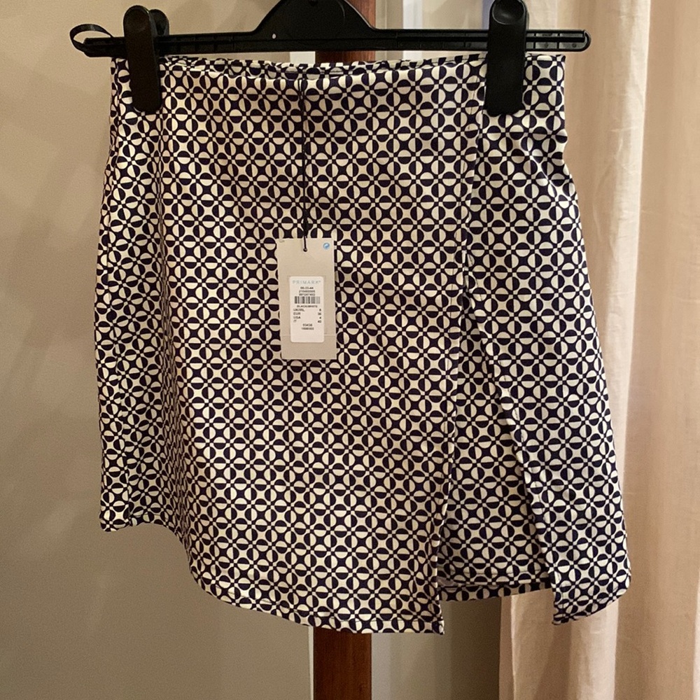 Primark Blue & White Print Mini Skort